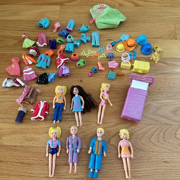 Polly Pocket 2003 Carrying Case and Dolls and Accessories - Picture 2 of 16